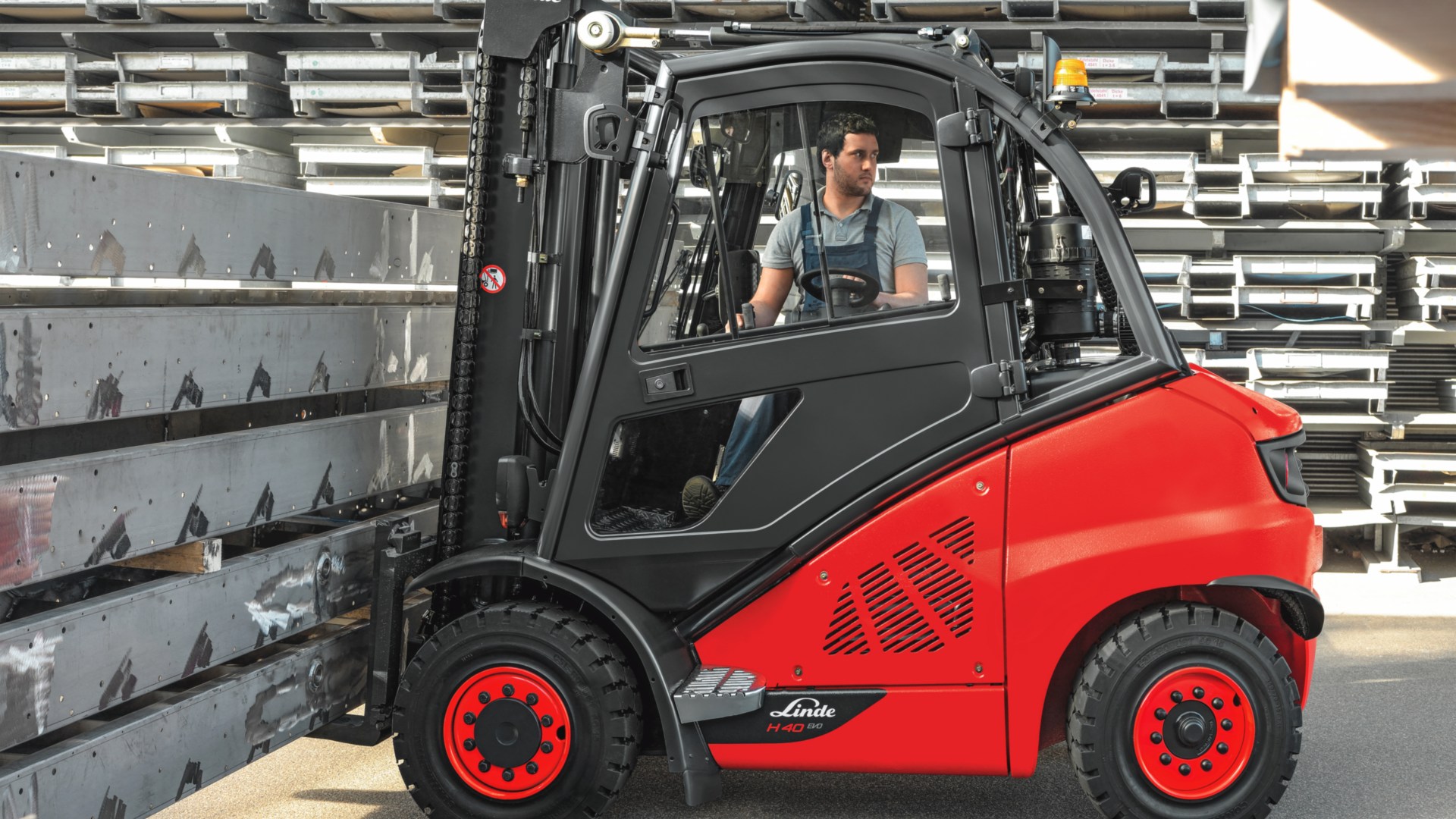 Linde trucks zijn ontworpen rondom de behoeften van de bestuurder