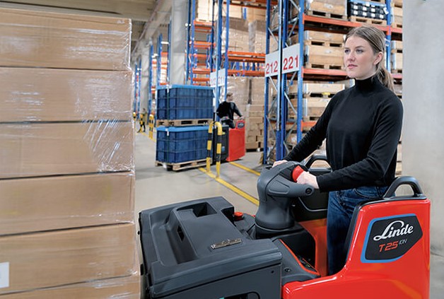 Linde-elektrische-pallettruck-comfortabele-werkplek