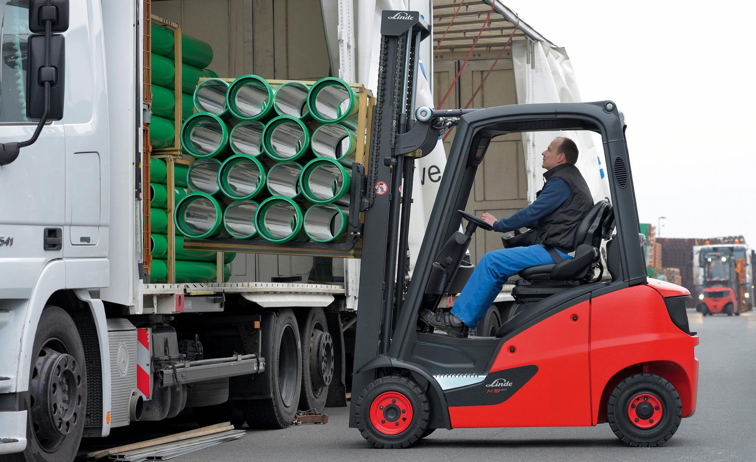 Linde curve assist voorkomt kantelen van de heftruck