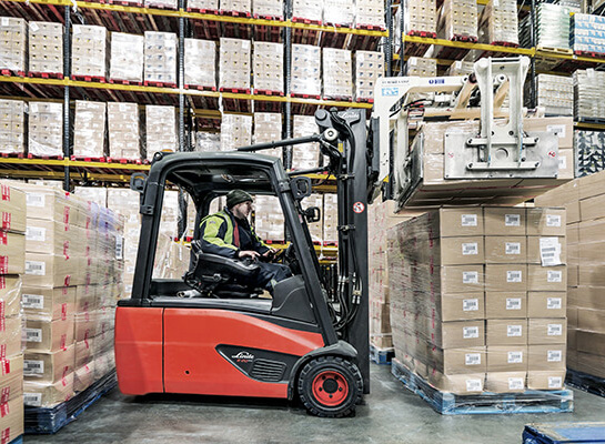 Linde heftruck in coldstore