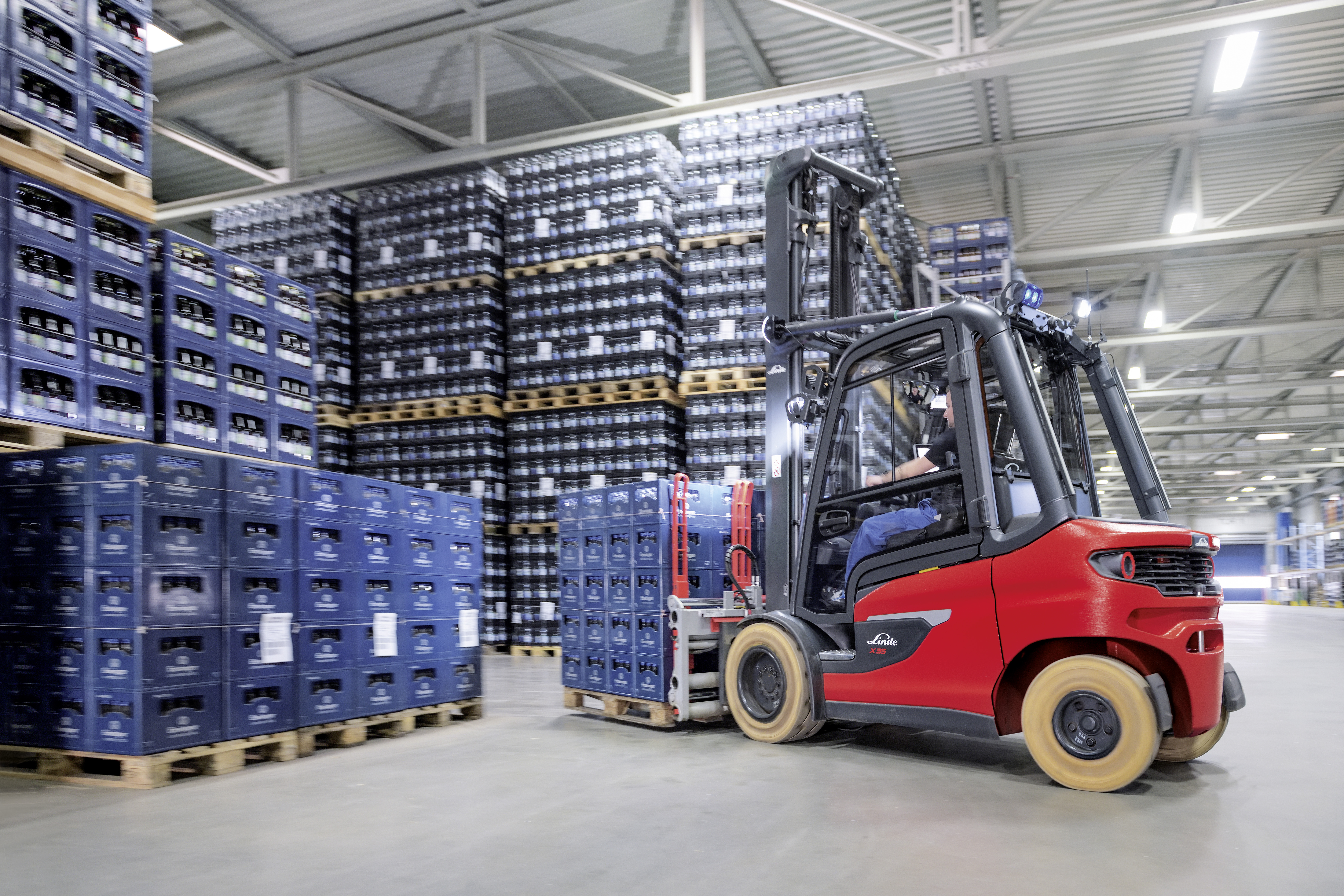 Linde X35 heftruck bij bierbrouwerij