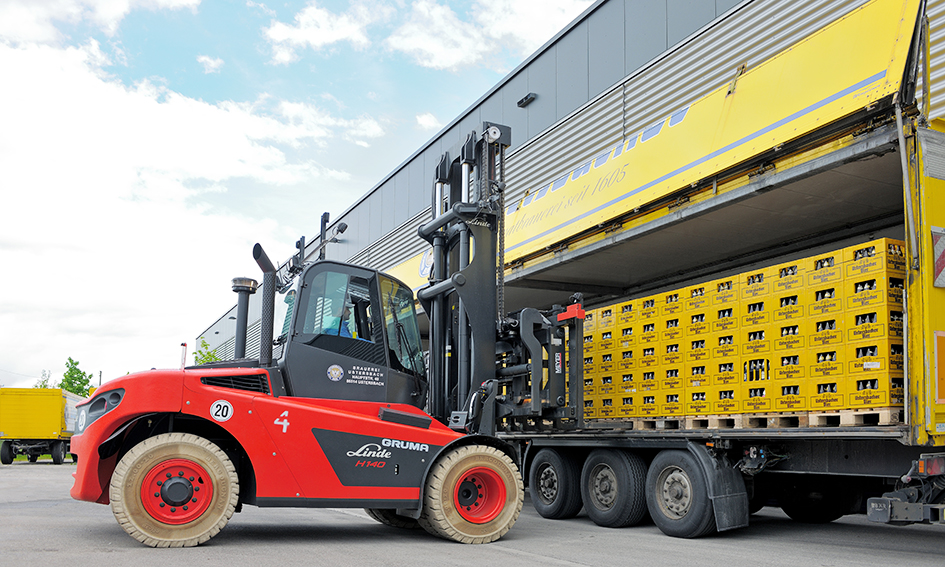 H140 Linde heftruck bij bierbrouwerij